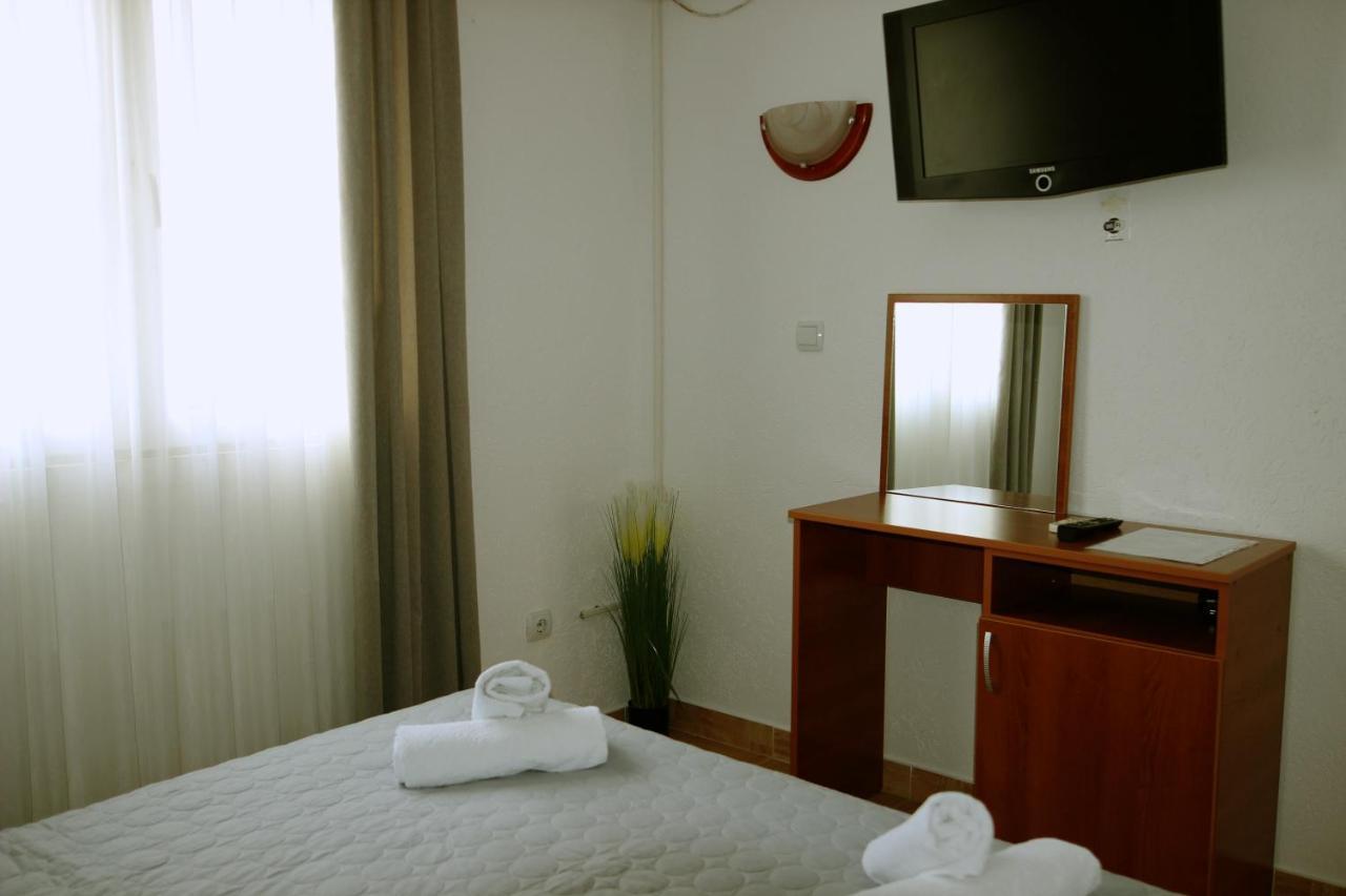 Apartments Vila Monegro Bar Dış mekan fotoğraf